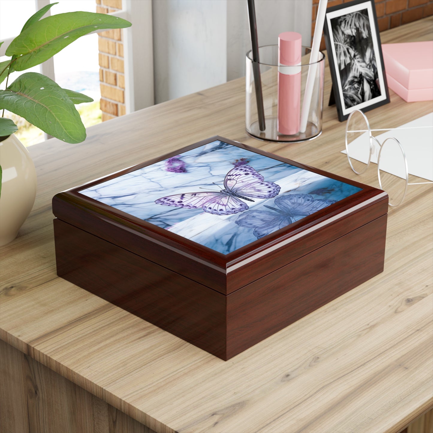Lavender Butterfly  Flutter Jewelry Box