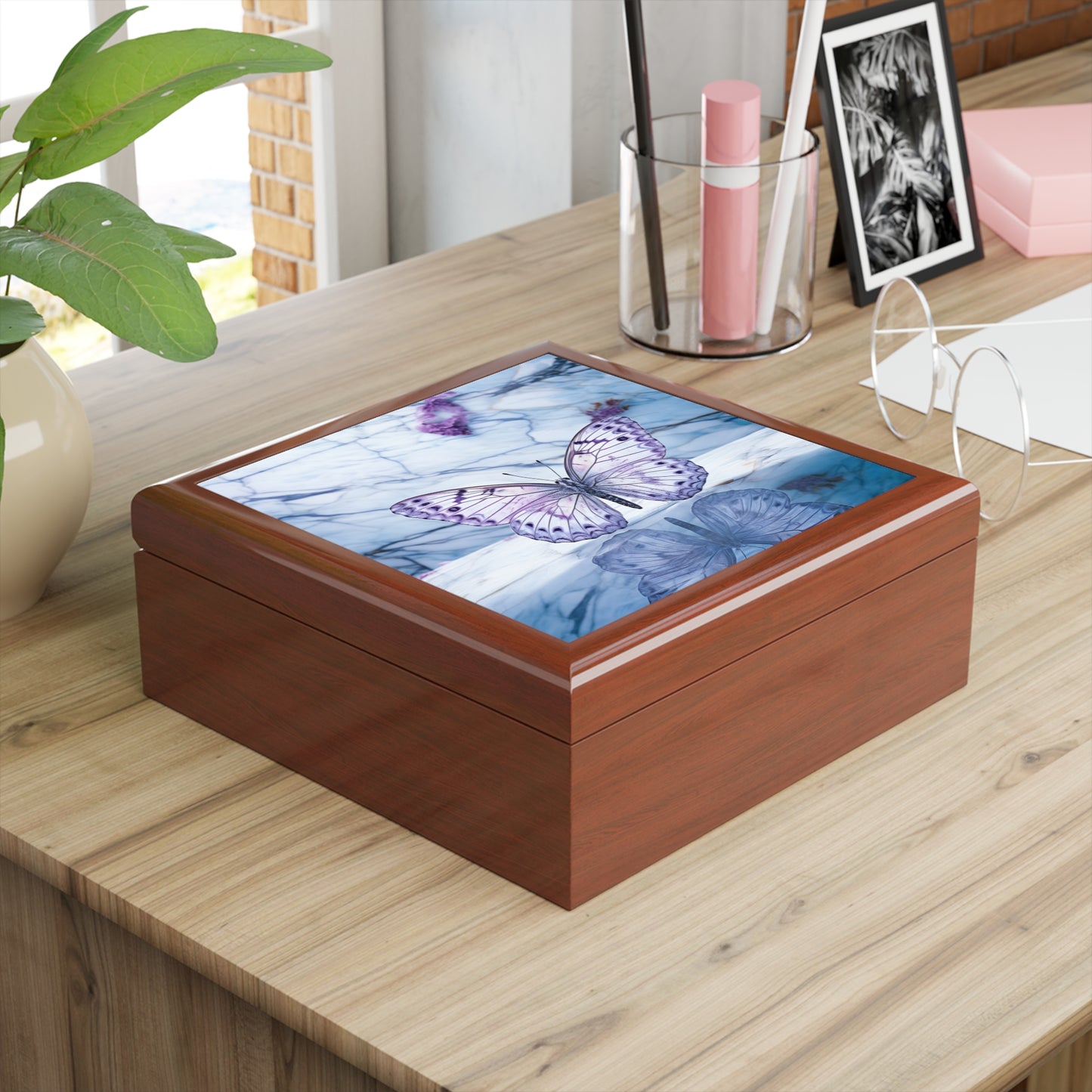 Lavender Butterfly  Flutter Jewelry Box